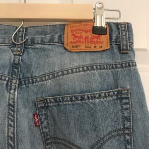 Levi’s straight cut jeans